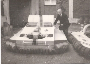 Hovercraft-HK1-4